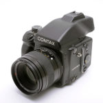 CONTAX コンタックス 645 中判フィルムカメラ + Carl Zeiss Planar プラナー 2/80mm/F2.8 T*